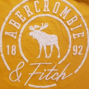 Girls size 13/14 Abercrombie kids tee